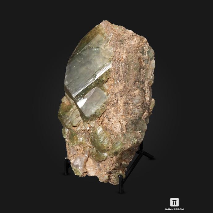 Датолит, 13х8,8х3,2 см