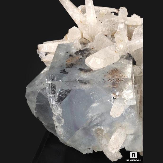 Флюорит с кварцем, 11х9х7,5 см