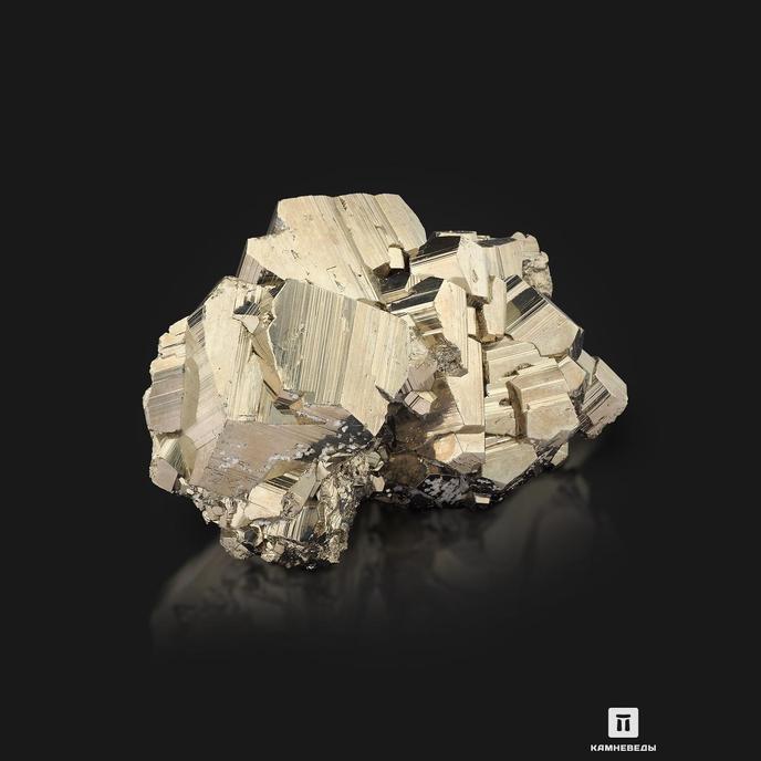 Пирит, сросток кристаллов 15,3х11,4х8,3 см